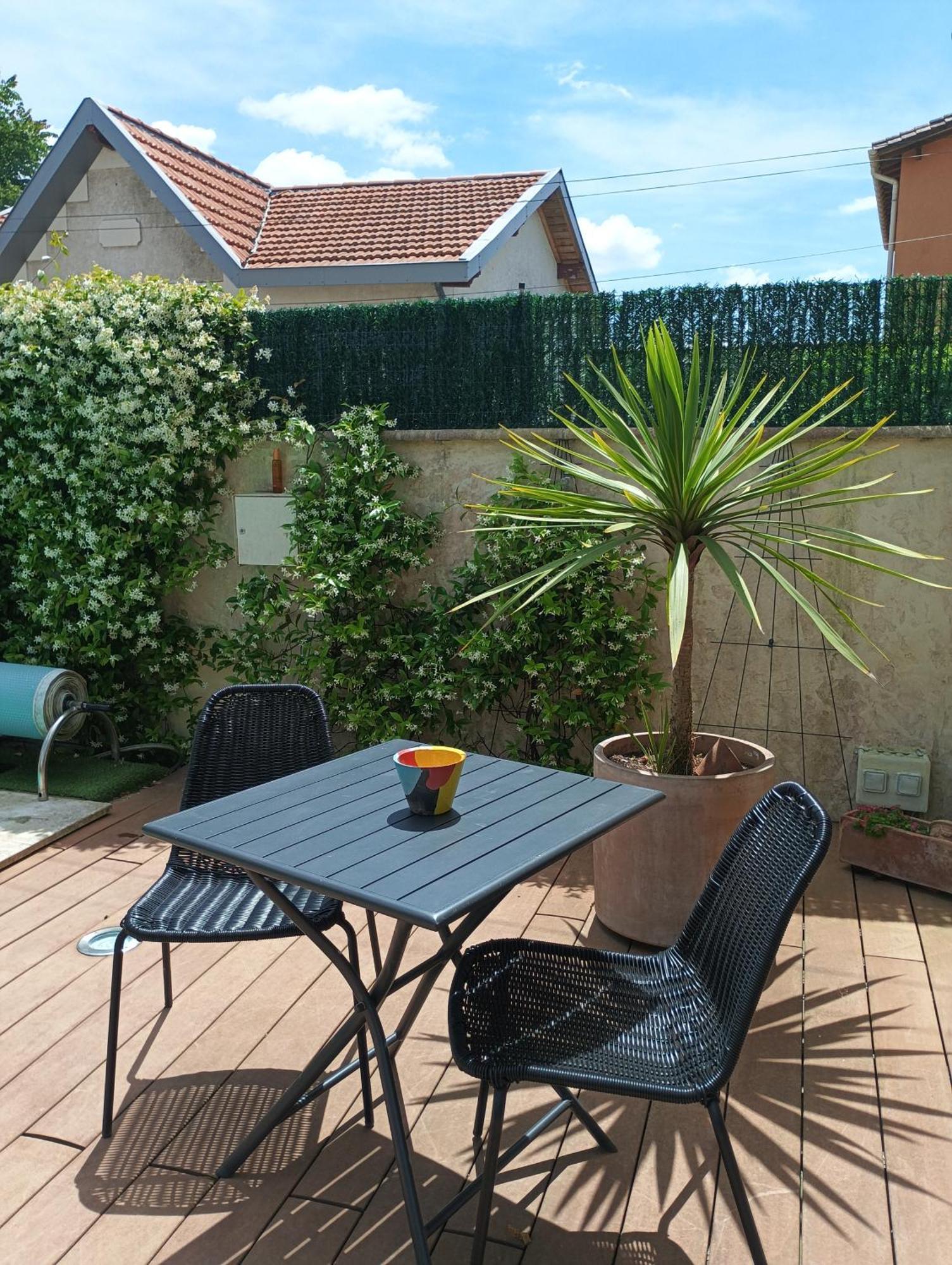 Suite Dans Une Echoppe Begles Exterior photo